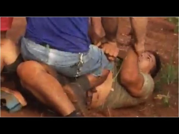 REDUJERON A UN HOMBRE QUE SUP. AGREDIÓ A SU MADRE Y LO ENTREGARON A LA POLICÍA