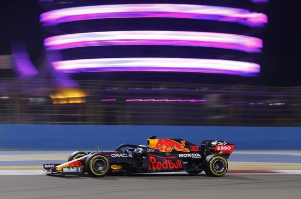 Magistral pole de Verstappen en Bahrein