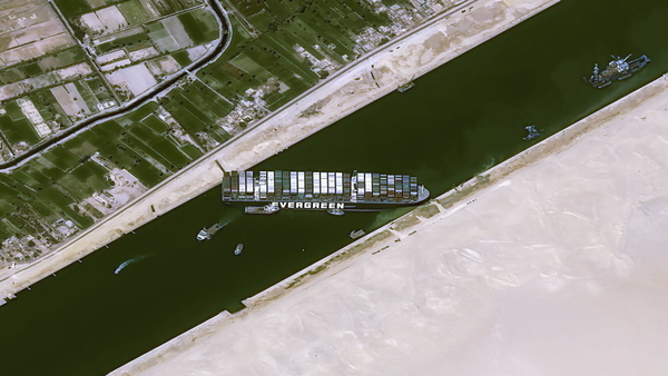 ¡Optimismo! Esta noche podrían mover el Ever Green del canal de Suez