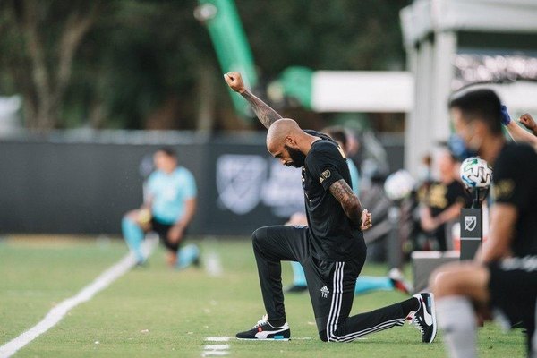 Henry cierra sus redes sociales para protestar contra el 'racismo'