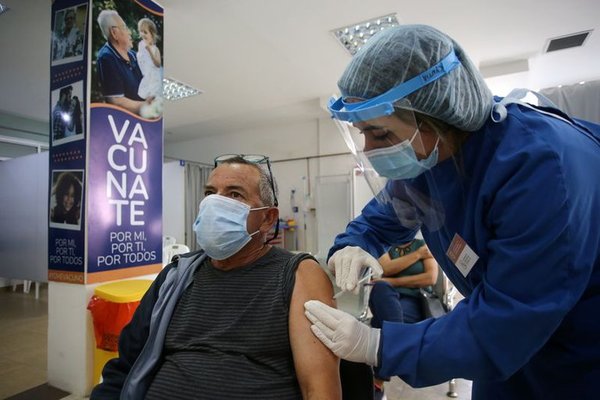 Casi un 15% de los uruguayos ya recibió la primera dosis de la vacuna contra el COVID-19 - Megacadena — Últimas Noticias de Paraguay
