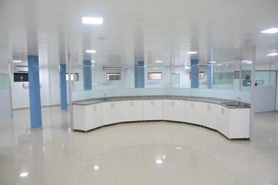 Culmina una parte de la remodelación en el Pabellón de Traumas de CDE - ABC en el Este - ABC Color