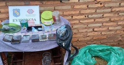 La Nación / Allanan una casa en Yaguarón e incautan marihuana y cocaína