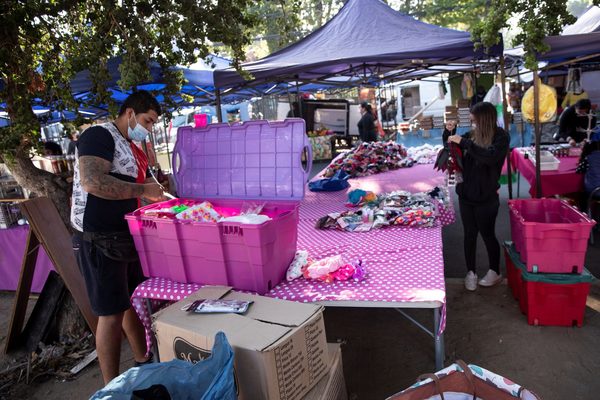 Mercadillos chilenos, sin ingresos por el confinamiento del fin de semana - MarketData