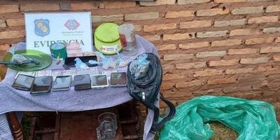 Allanan una casa en Yaguarón e incautan marihuana y cocaína