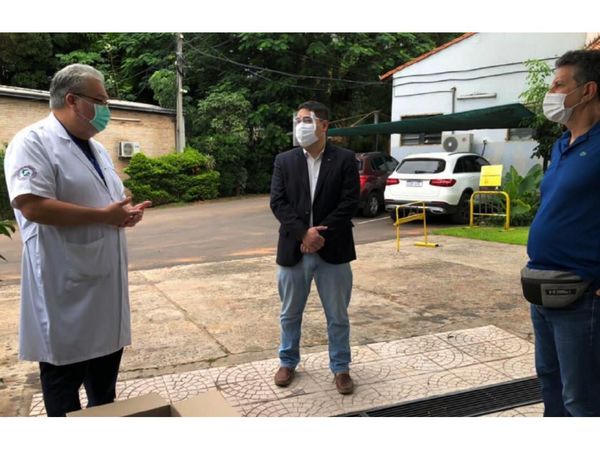 Precandidatos liberales donaron mascarillas a Ineram