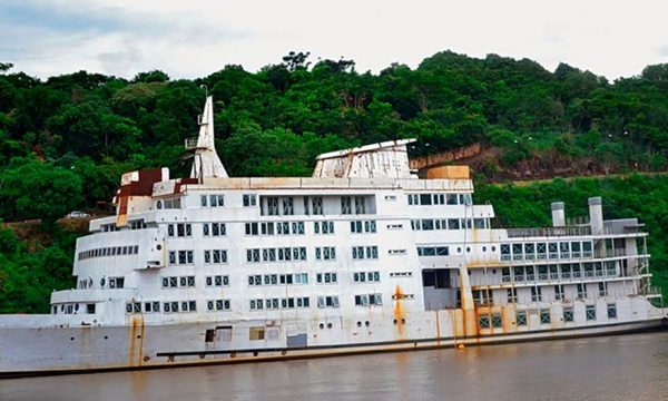 Capital argentino apuesta a hotel casino flotante