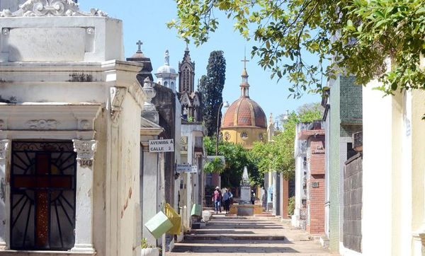 Los cementerios permanecerán cerrados - Nacionales - ABC Color