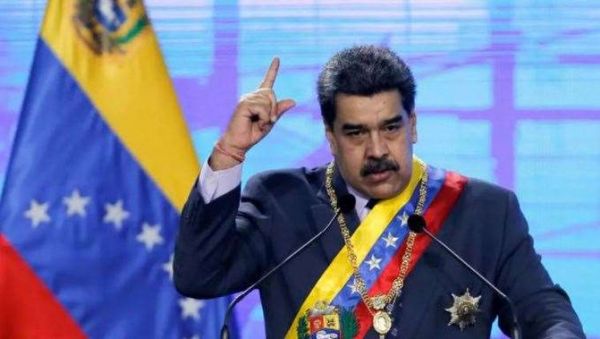 Caracas acusa a Facebook de totalitarismo digital por bloquear página de Maduro