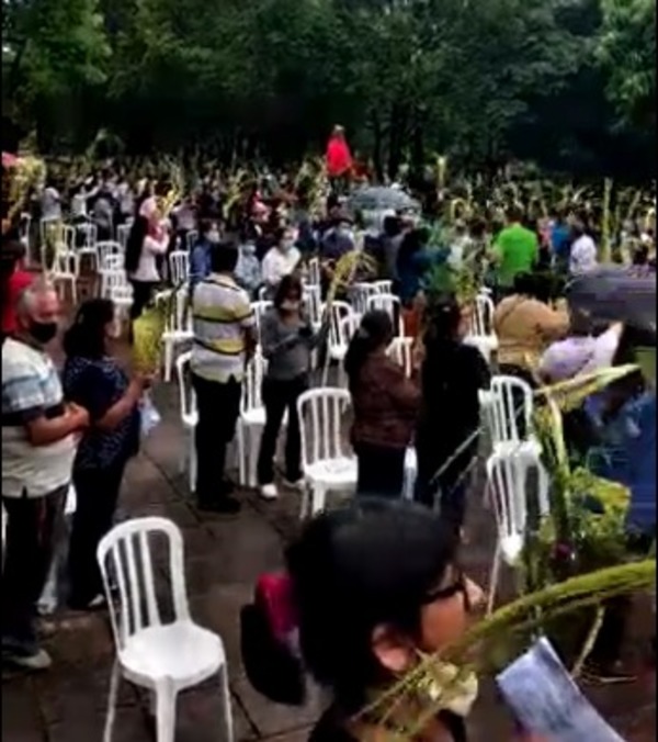 Video. Se aglomeraron para la bendición de palmas y pa’i dijo: “No puedo clasificar a nadie”