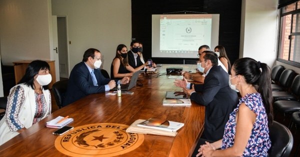 La Nación / Empresarios bolivianos exploran oportunidades de negocios en Paraguay