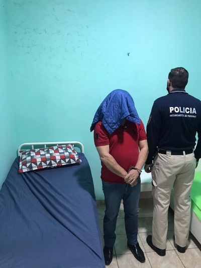 Allanan clínica clandestina y detienen a dos médicos - Judiciales.net