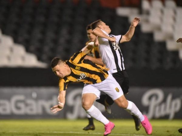 Guaraní rescata un empate y evita que Libertad se escape