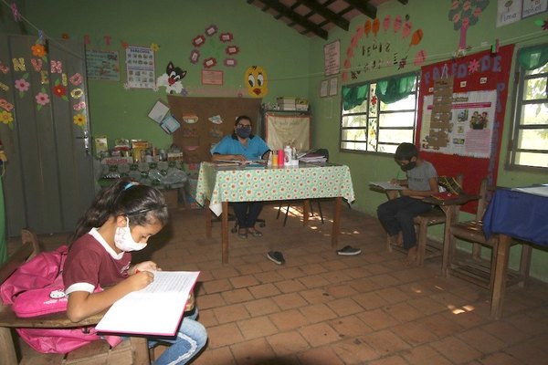 Crónica / EL PUEBLO QUEDÓ SIN NIÑOS. Una escuela para 4 alumnos
