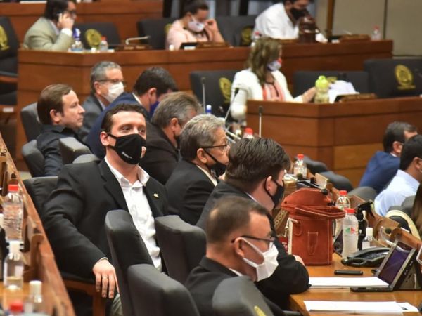 Presentan plan de suspender elecciones y advierten riesgo