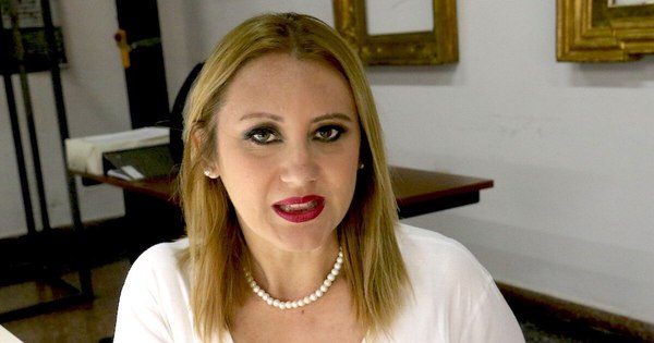 La Nación / “El político debe ser el trabajador del pueblo y no al revés”
