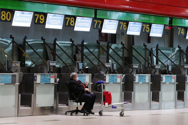 Portugal mantiene suspendidos los vuelos con Brasil y Reino Unido hasta el 15 de abril - MarketData