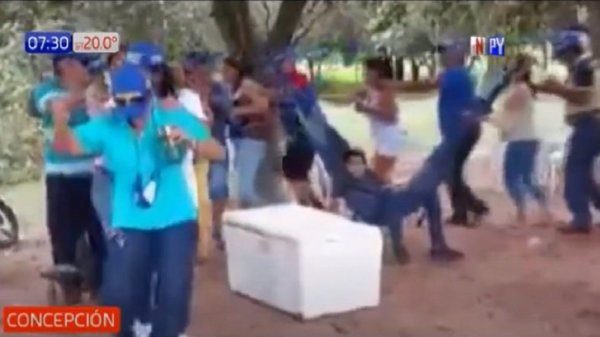Organizó mitín político sin ningún tipo de protocolo | Noticias Paraguay