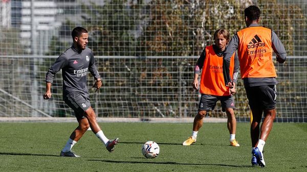 Hazard volvió a Madrid para seguir la recuperación - Fútbol - ABC Color