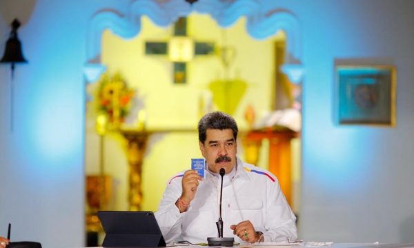 Nicolás Maduro ofrece «petróleo por vacunas»