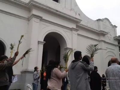 Fiscalía busca identificar a feligreses que participaron en misa 