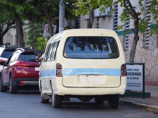 Transportes escolares siguen esperando respuestas para operar