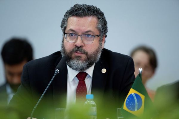 Canciller de Brasil renuncia en medio de críticas por falta de vacunas - Mundo - ABC Color