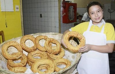 Bien calentitas las chipas o masa lista para hornear proponen para una Semana Santa familiar - Nacionales - ABC Color