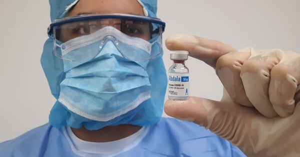 La Nación / Cuba prueba la vacuna Abdala con 124.000 trabajadores de la salud