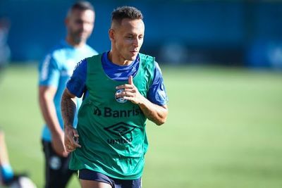 Rafinha, primer refuerzo de Gremio para 2021 - Fútbol - ABC Color