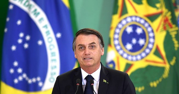 La Nación / Bolsonaro cambia seis ministros