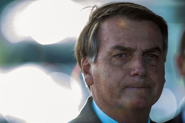 Bolsonaro reorganiza su gabinete bajo presión por la pandemia - Mundo - ABC Color