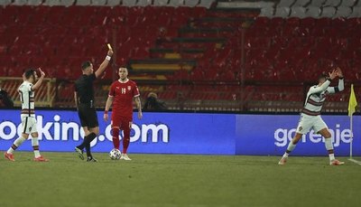 El árbitro que no convalidó un claro gol de Portugal, pidió perdón