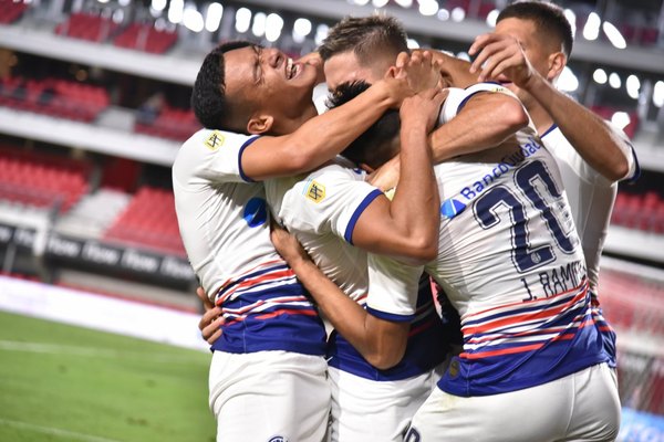 Con Ángel en los minutos finales y Óscar en el banco, San Lorenzo derrotó a Estudiantes