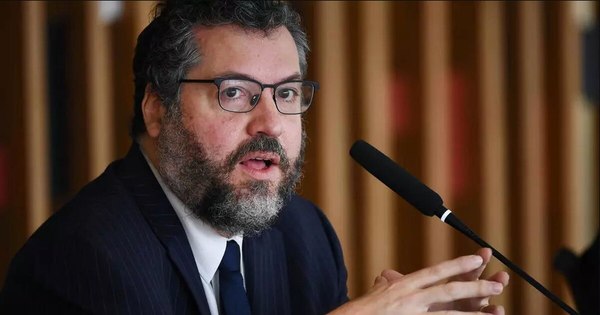 La Nación / Renunció ayer el canciller de Brasil