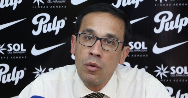 La Nación / Gerardo Acosta, electo presidente