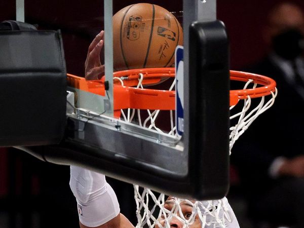 Westbrook otro triple-doble histórico