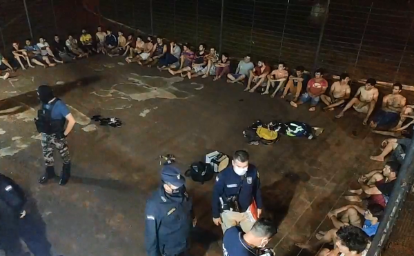 Imputan a 33 implicados en violento cierre de ruta y quema de patrullera policial