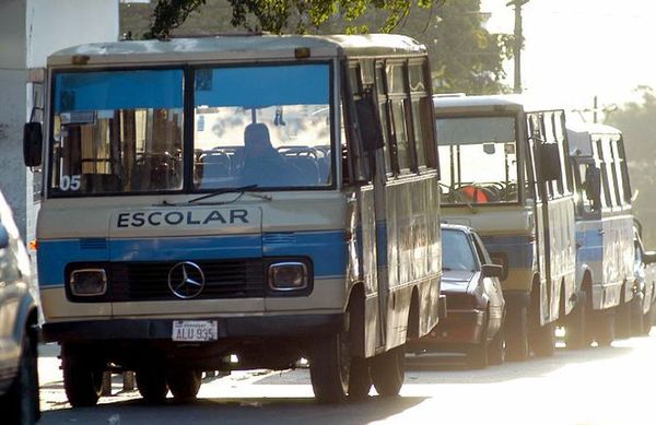 Gremio del transporte escolar espera respuesta de Viceministerio para poder operar