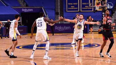 Curry: regreso, 32 puntos y triunfo de los Warriors - Básquetbol - ABC Color