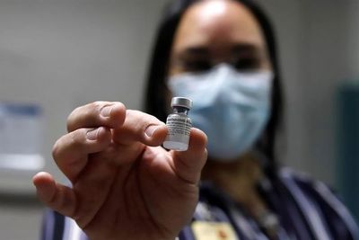 Una dosis de las vacunas de Pfizer y de Moderna es efectiva en un 80 %, según CDC - Ciencia - ABC Color