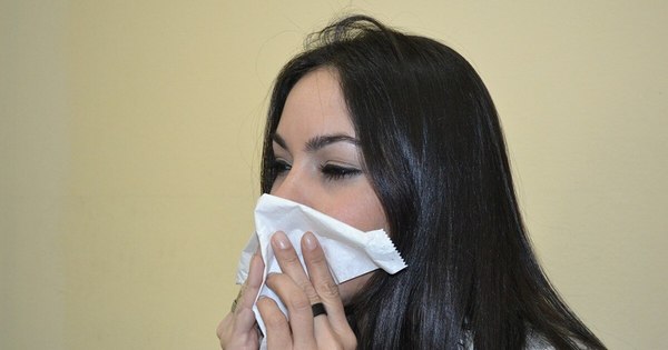 La Nación / Resfriado común puede desalojar al COVID-19 del cuerpo, dice estudio inglés