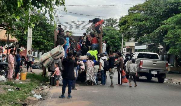 Indígenas son trasladados a sus comunidades - Noticiero Paraguay