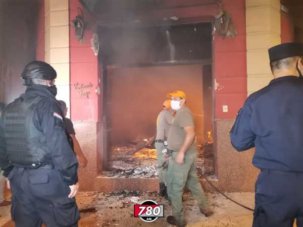 Piden anular acta de imputación contra dos personas en el caso quema de Colorado Róga - Megacadena — Últimas Noticias de Paraguay