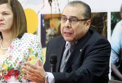 Diputados retira la confianza a Escoto por atraso en entrega de vacunas