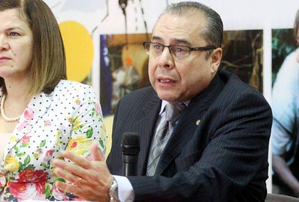 Diputados retira la confianza a Escoto por atraso en entrega de vacunas