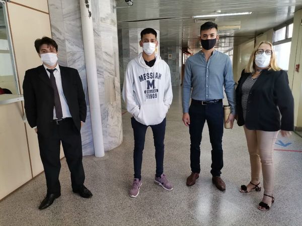 Jueza decreta prisión de imputados por quema del local de la ANR