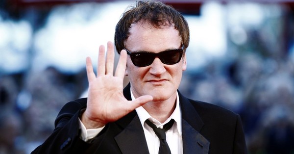 La épica foto por el cumpleaños 58 de Tarantino que la rompe en la web - C9N