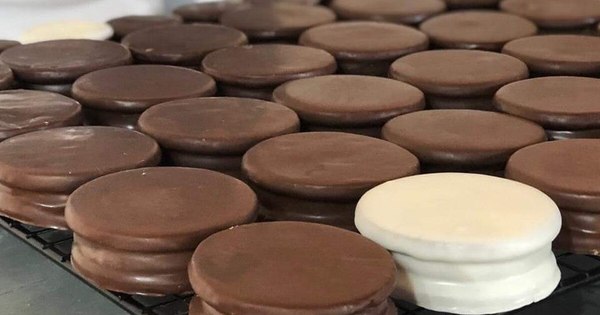 La Nación / Emprendedores LN: de un antojo en pandemia, surgieron los alfajores artesanales gourmet