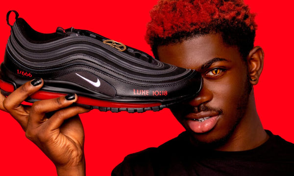Demandan a Lil Nas X por sus “Satan Shoes”